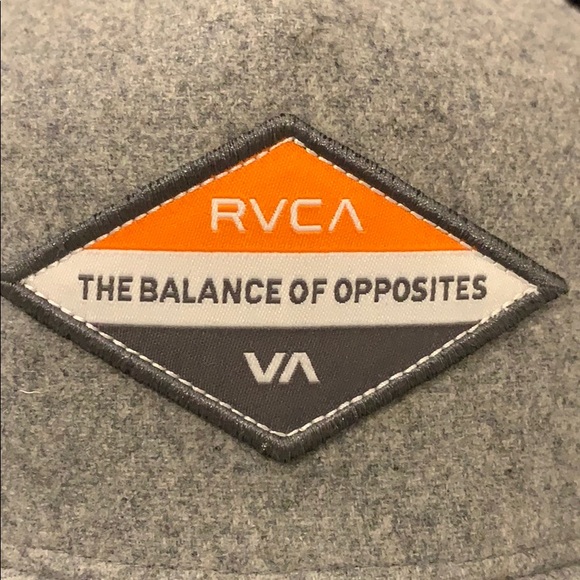 RVCA Grey SnapBack Hat - Picture 2 of 7